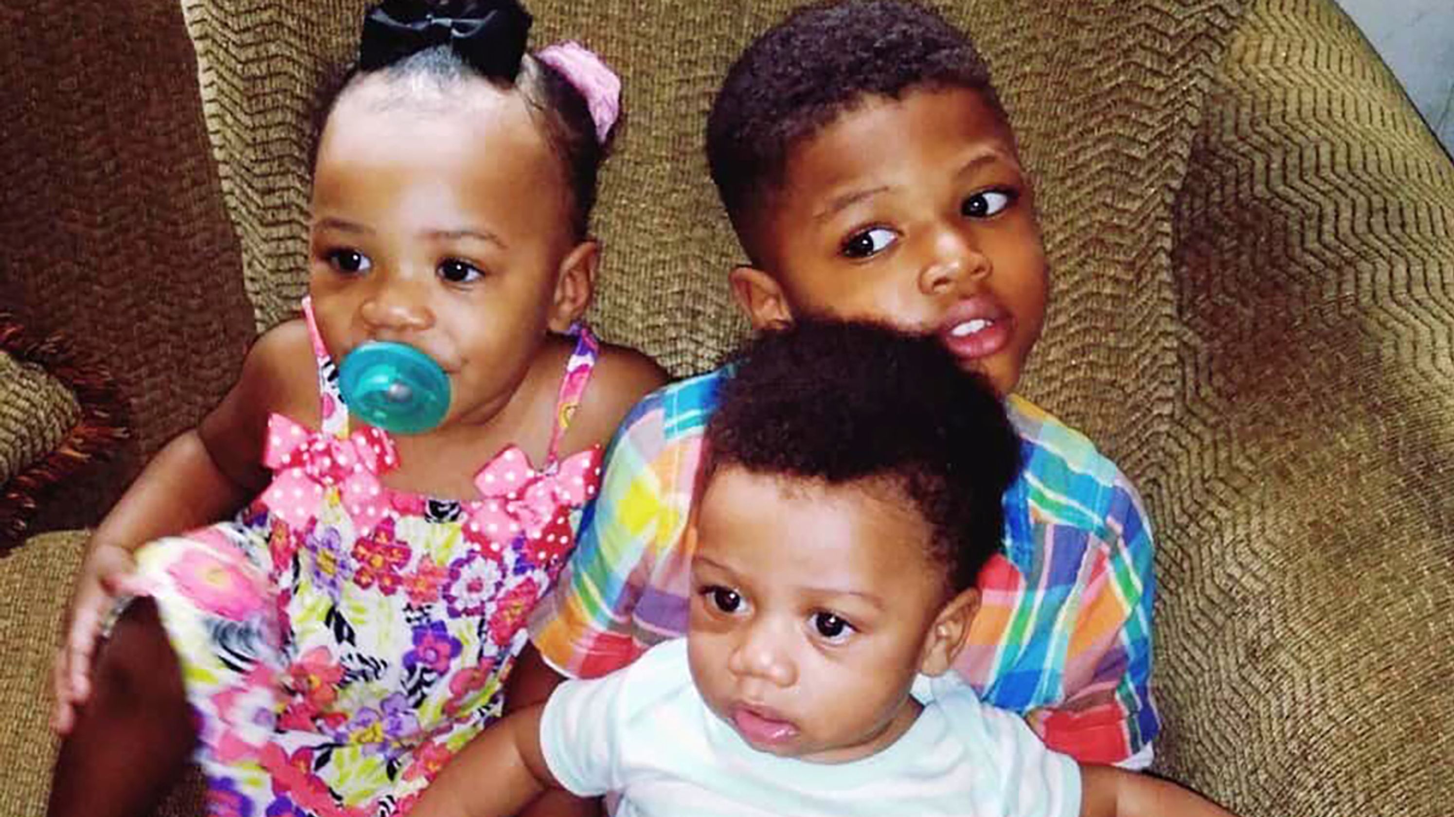 Children Drowned In a Locked Car that Drifted Into A Mississippi Creek