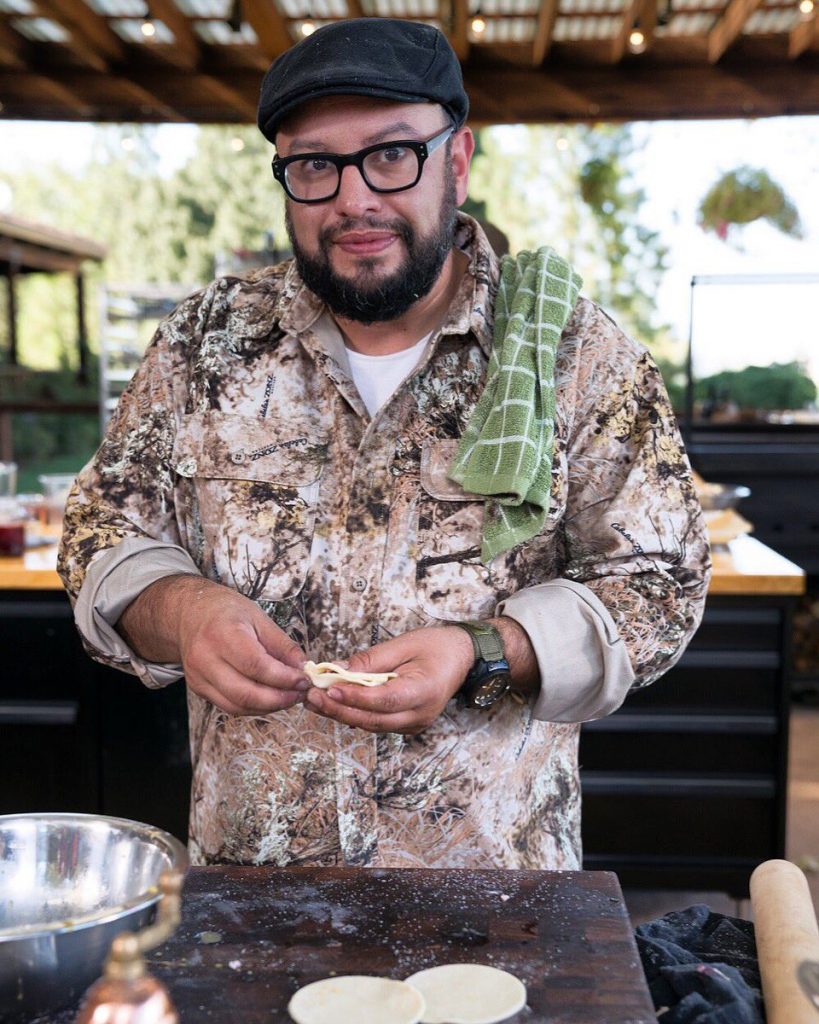 Carl Ruiz Food Network Star And Restaurant Owner Dead At 44 Years Old Yall Know What 