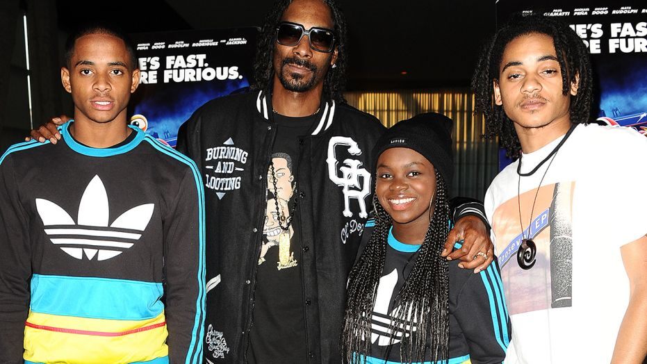 Oldest son dogg snoop Who is