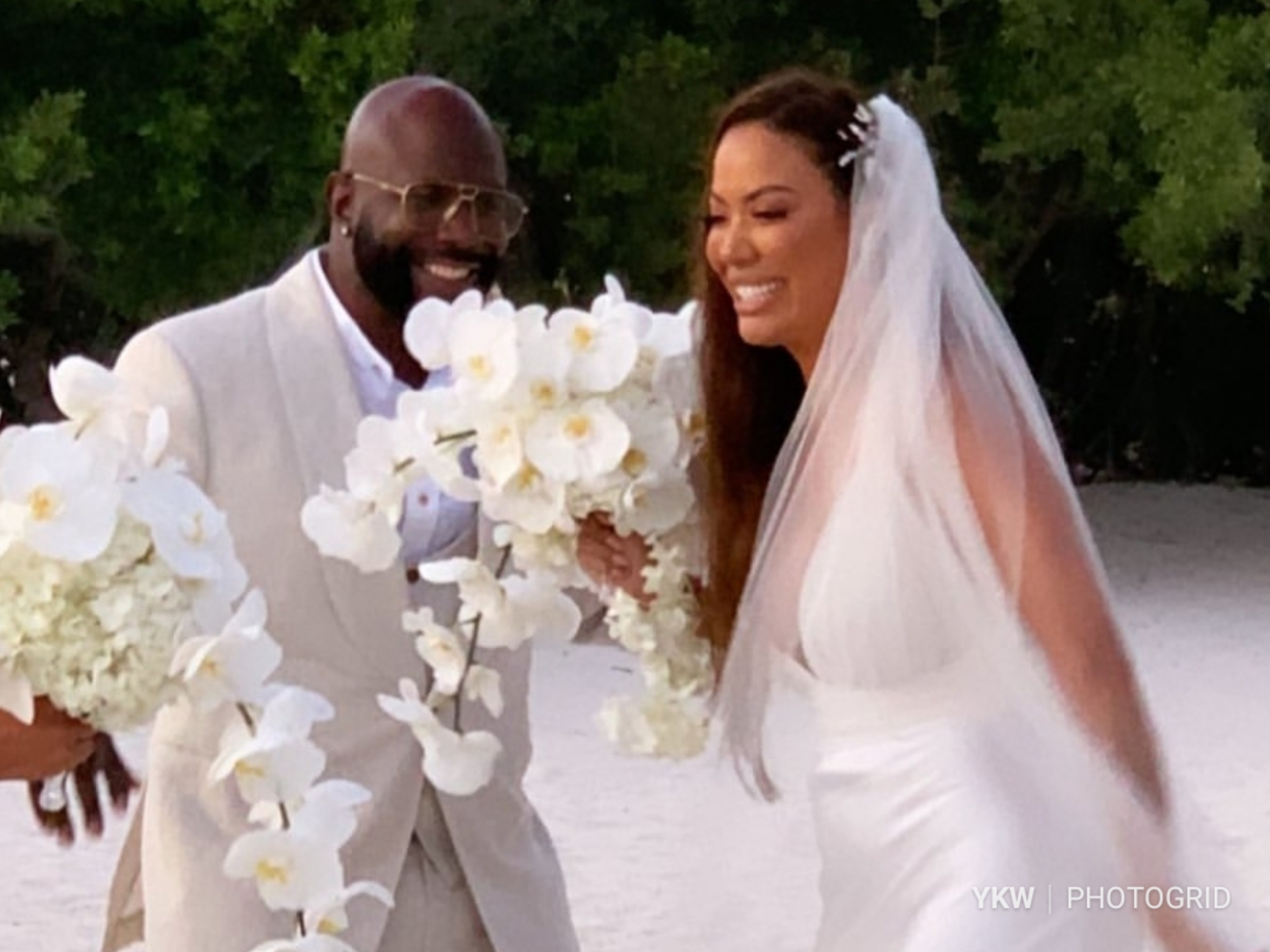Wedding Bells: Wanya Morris Of Boyz II Men Marries Bride Amber Reyes In Aruba