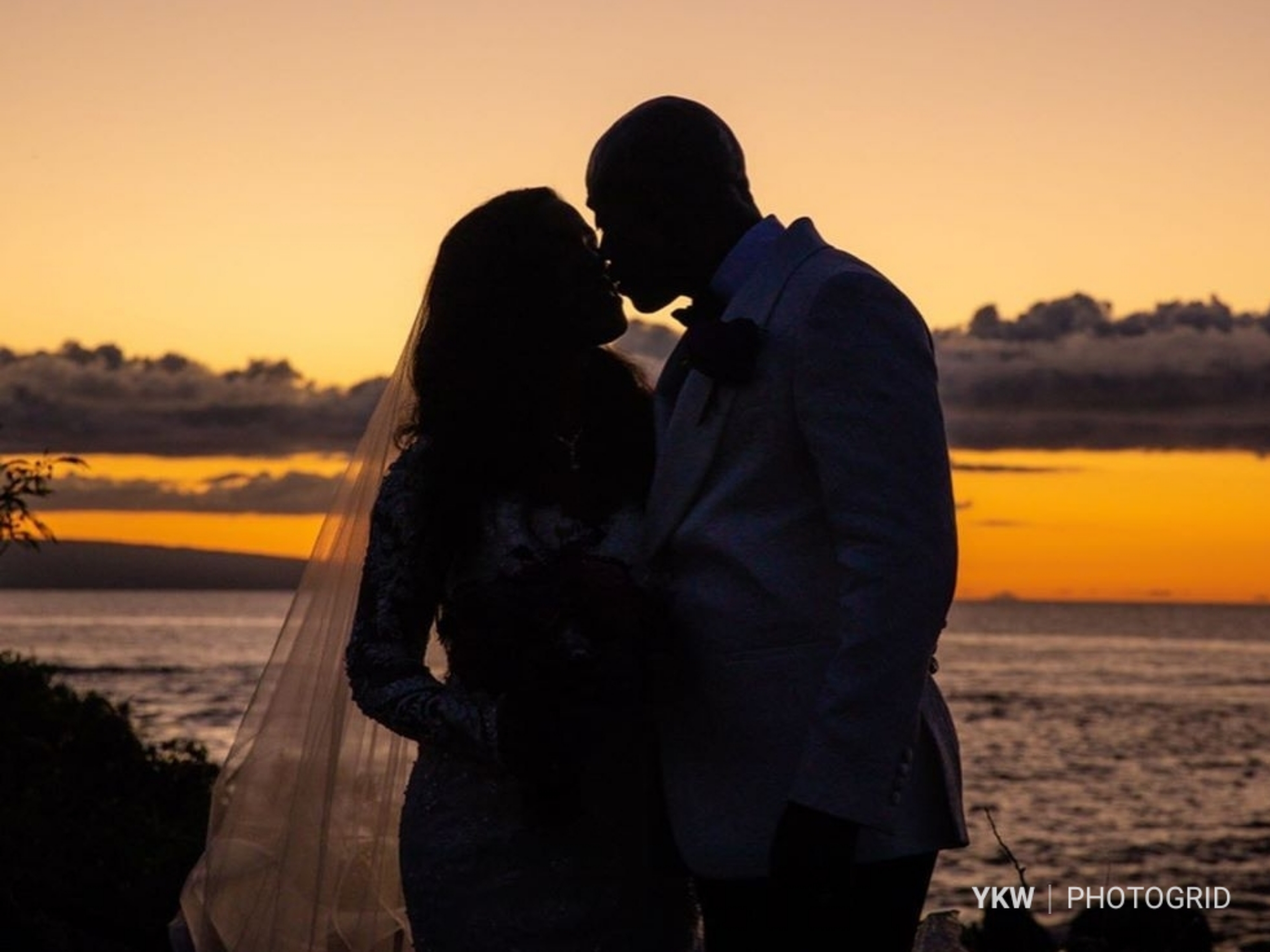 Singer Kem Reveals He’s A Married Man And Shares A Glimpse Of His Maui Wedding