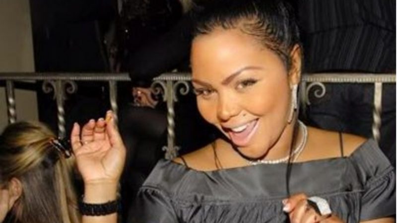 Lil Kim Has A New Man Who Has Her Blushing After Receiving A Touching Gift