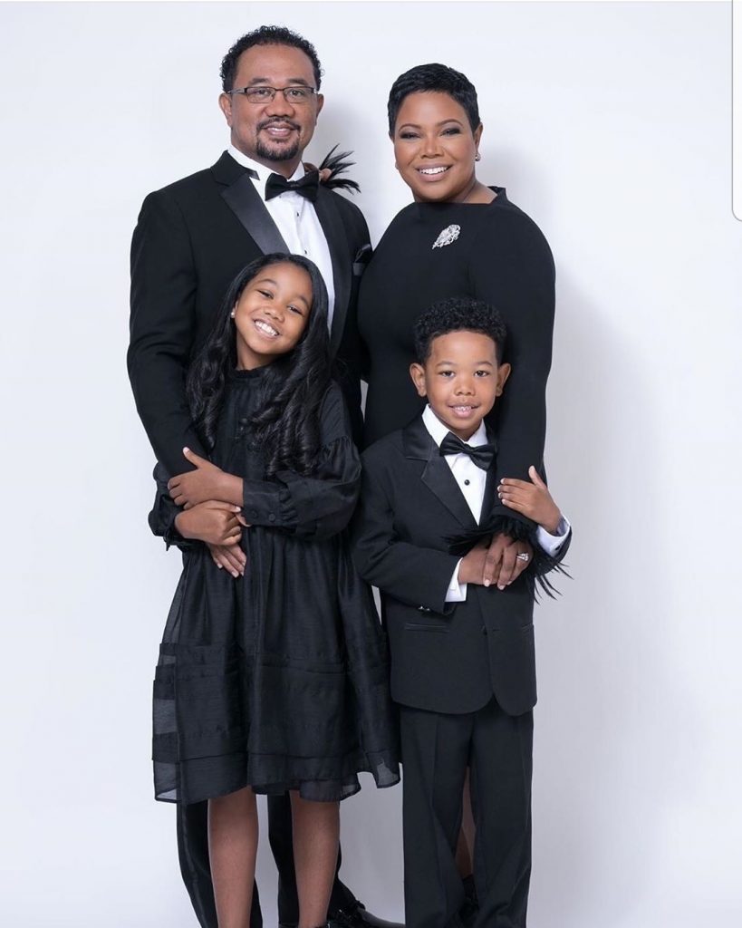 'Family Matters' Star Kellie Williams Shares Family Holiday Photo - Y ...