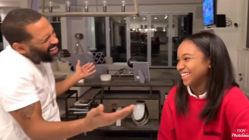 Comedian Mike Epps Serenades His Daughter Madison On Her 13th Birthday