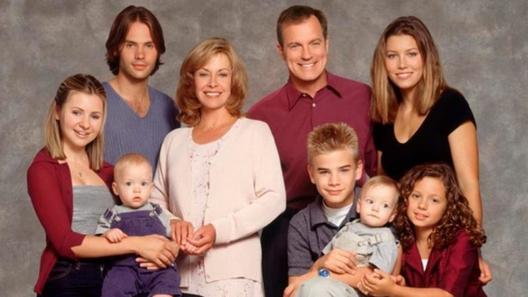 '7th Heaven' Child Star Lorenzo Brino Dead At 21 After Car Crash In ...