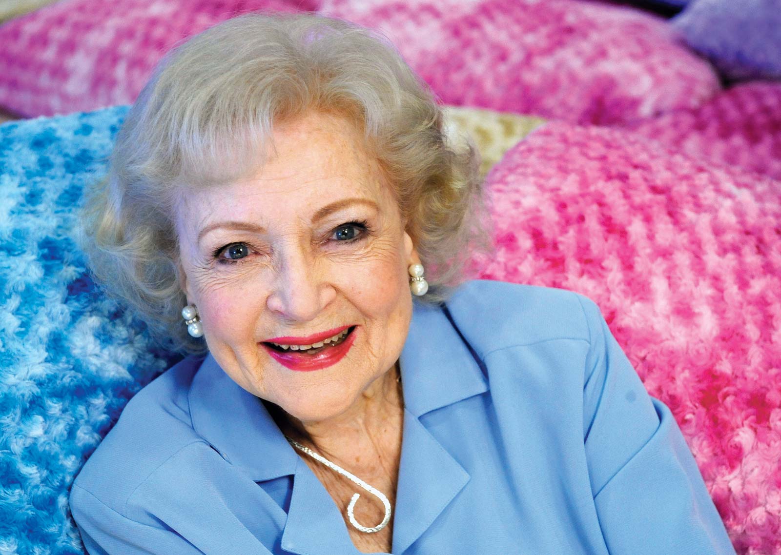 Betty White To Star In Upcoming Lifetime Christmas Movie At Age 98