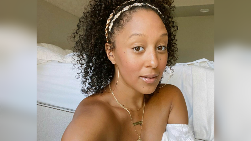 Tamera Mowry-Housley Announces She’s Leaving “The Real”