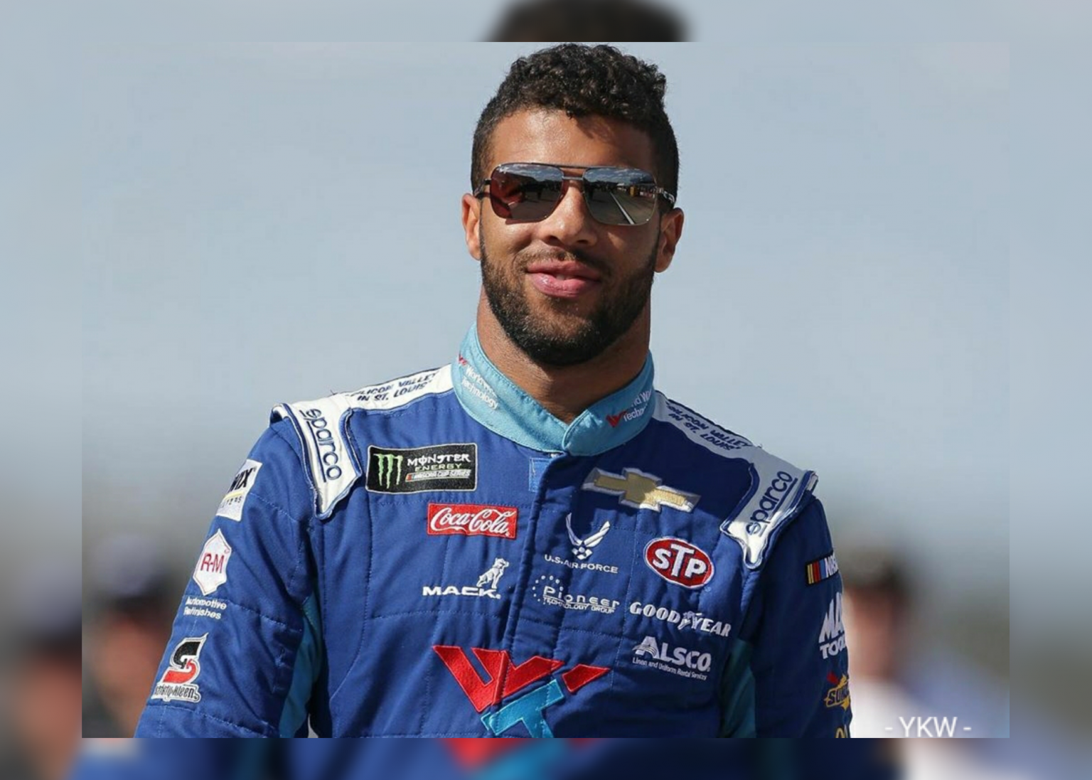 Michael Jordan Starting NASCAR Team With Bubba Wallace As His Driver ...