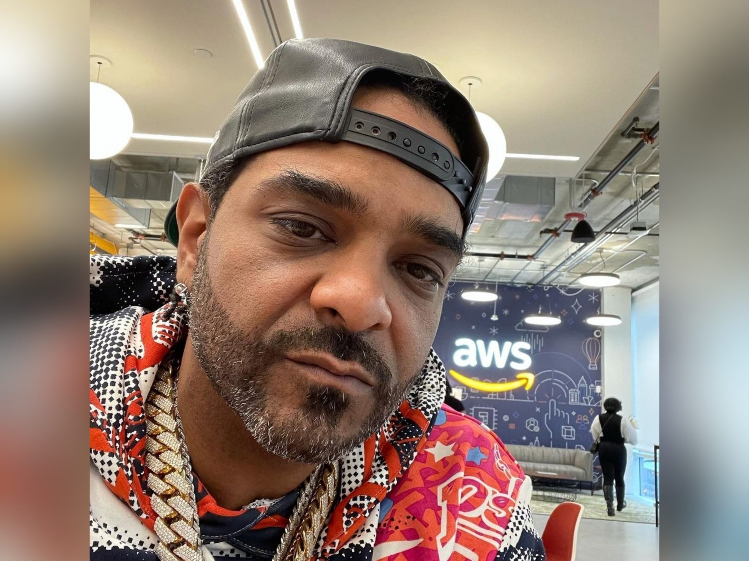 Jim Jones Saves Photographer’s Life By Giving Him CPR