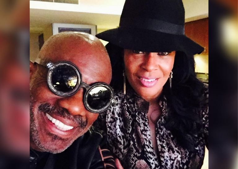 Noel Jones is marrying Loretta.